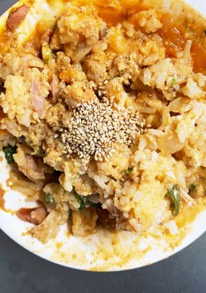 お一人様☆野菜たっぷり簡単麻婆風炒飯-レシピのメイン写真