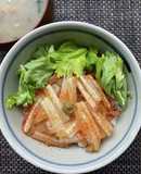 ピリッと香る　セロリのかき揚げ丼　