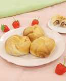 苺あんとクリームチーズのリングパン