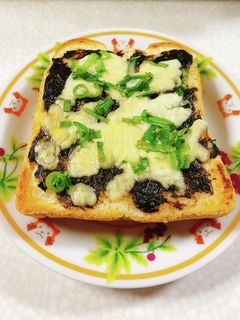 海苔の佃煮とマヨチーズのトースト-レシピのメイン写真
