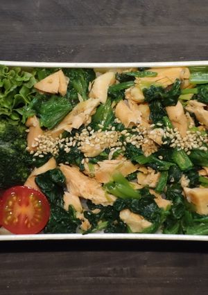 電子レンジで簡単★ほうれん草と鮭の丼弁当-レシピのメイン写真