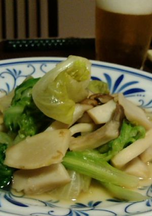 母伝授☆レタスのにんにく醤油炒め-レシピのメイン写真