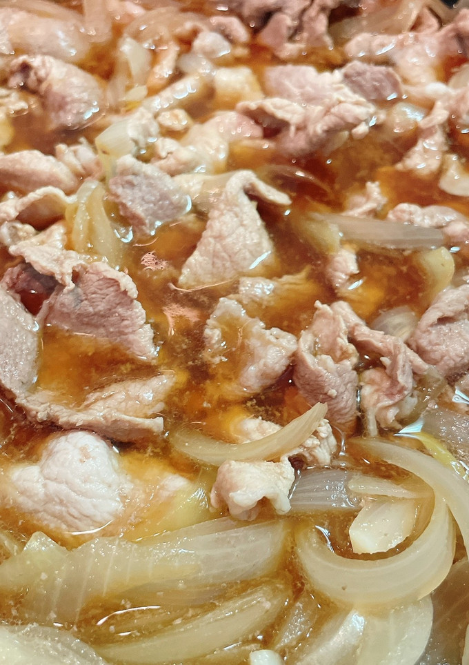 煮込むだけ簡単！豚丼(牛丼味)-レシピのメイン写真