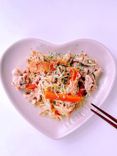 豚肉ともやしの塩麹オイスター炒め-レシピのメイン写真