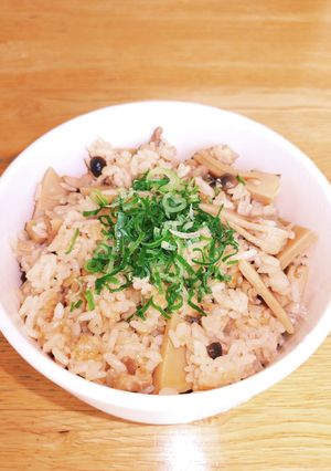 鶏もも肉と筍の炊き込みご飯-レシピのメイン写真