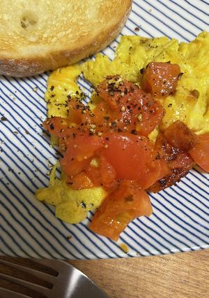 トマトが美味しいオープンオムレツ-レシピのメイン写真