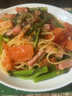 スパゲティ・菜の花とトマト-レシピのメイン写真