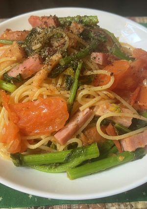 スパゲティ・菜の花とトマト-レシピのメイン写真