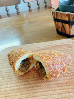 残りのカレーで!カレーパン風♫-レシピのメイン写真
