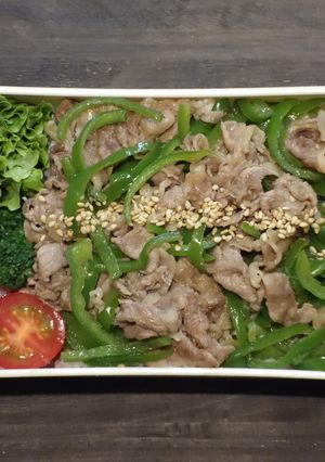 電子レンジで簡単★牛肉とピーマンの丼弁当-レシピのメイン写真