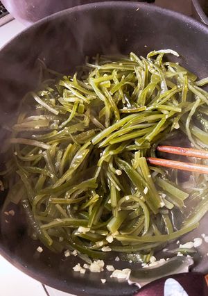 미역(ミヨック)韓国の茎わかめ炒め-レシピのメイン写真