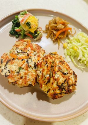 ひじきとお豆腐の♡ヘルシーつくねバーグ-レシピのメイン写真