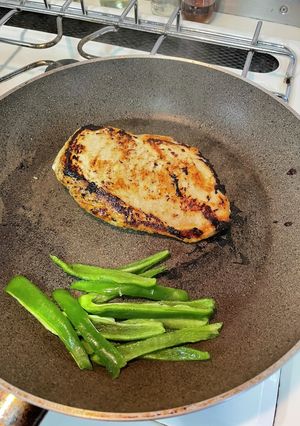 鶏胸肉幽庵焼き風　黄身ソース-レシピのメイン写真