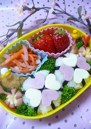 キャラ弁？お花見＆行楽弁当に♪桜にぎり☆-レシピのメイン写真