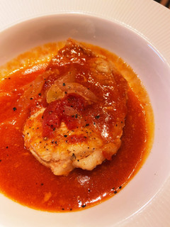 りんごの力で柔らか豚ロースのトマト煮込み-レシピのメイン写真