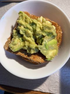 簡単!アボカドトースト-レシピのメイン写真