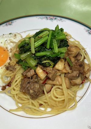 牛肉とエリンギほうれん草のニンニクパスタ-レシピのメイン写真
