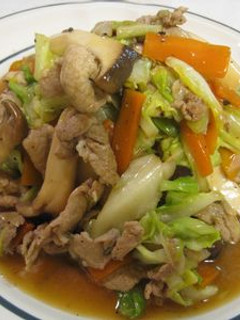 春キャベきのこの肉野菜炒め-レシピのメイン写真