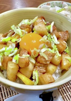 がっつり♪豚バラと柿のコロコロ丼✨-レシピのメイン写真
