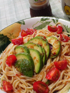 アボカドと梅の冷製パスタ-レシピのメイン写真