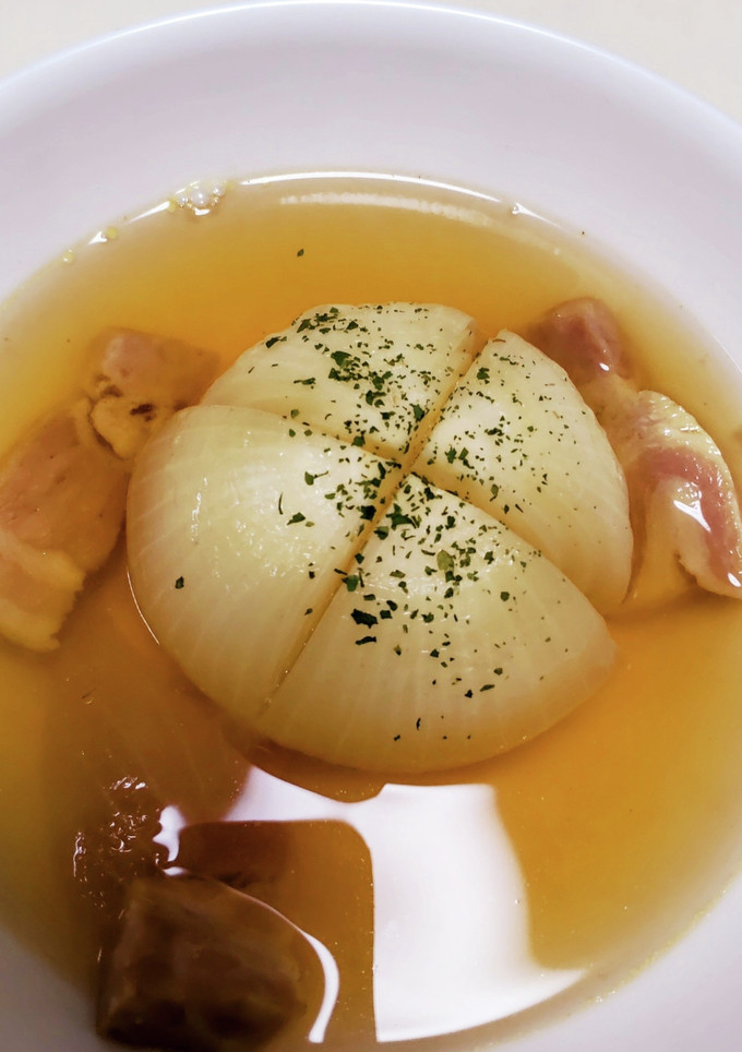 玉ねぎ丸々スープ煮！放置で20分♪-レシピのメイン写真