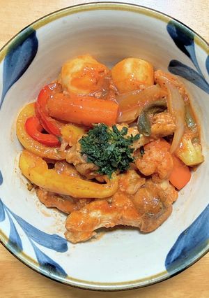 鶏手羽元と洋風野菜と里芋のトマト煮-レシピのメイン写真