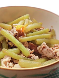 フキと豚肉の煮物-レシピのメイン写真