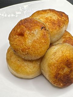 チーズ伸び〜る!チーズインいももち!-レシピのメイン写真