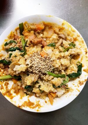 お一人様☆野菜たっぷり洋風ニラ玉風炒飯-レシピのメイン写真
