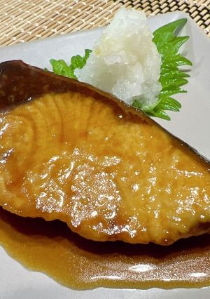 手軽にお魚を♪ブリの照り焼き-レシピのメイン写真