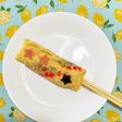 イベントに合わせて模様替え どんどん焼き