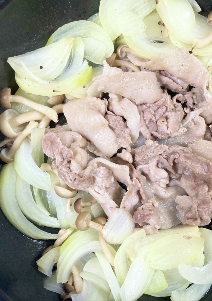豚肉と玉ねぎの酒蒸し-レシピのメイン写真