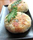 【釜揚げしらすと山椒の葉の焼きおにぎり〗