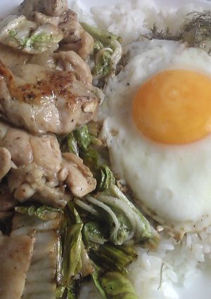 備蓄米でカフェ丼V81〜チキン白菜＋月見-レシピのメイン写真