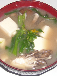 菜の花&舞茸&豆腐の味噌汁-レシピのメイン写真