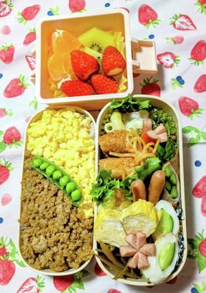 お弁当♪女子中学生☆二食そぼろご飯-レシピのメイン写真