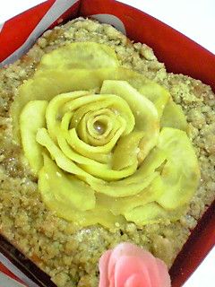 薔薇のクランブルケーキ☆サラダ油使用-レシピのメイン写真