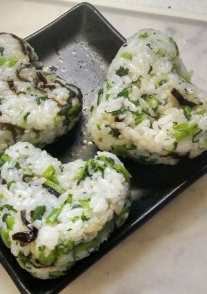 かぶの葉&塩昆布のおにぎり-レシピのメイン写真