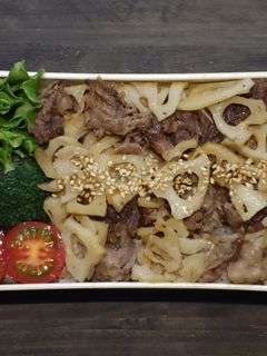電子レンジで簡単★牛肉とレンコンの丼弁当-レシピのメイン写真