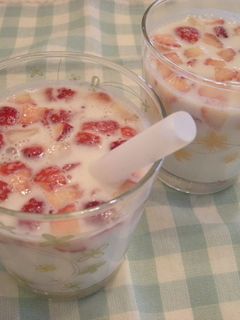 ココナッツいちごミルク(´♡ω♡`)-レシピのメイン写真