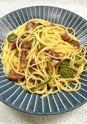 こごみとホタルイカのペペロンチーノ-レシピのメイン写真