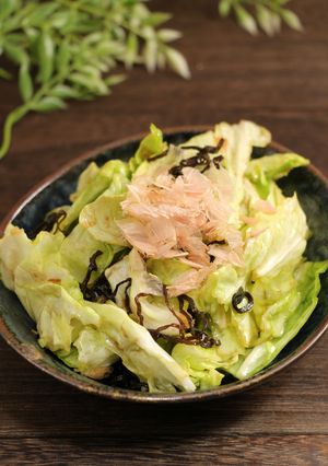 簡単！たっぷり春キャベツの昆布和え-レシピのメイン写真