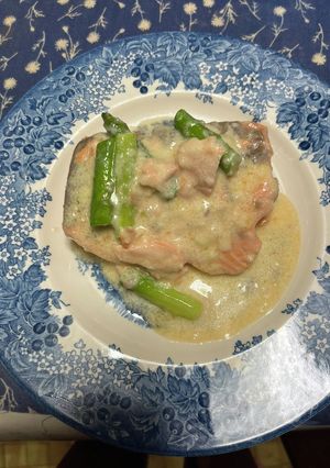 サーモンとアスパラのチーズクリームソース-レシピのメイン写真