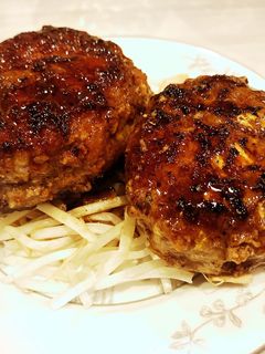 キャベツと玉ねぎのシンプル焼肉ハンバーグ-レシピのメイン写真
