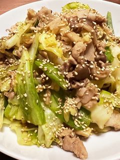 キャベツとしめじと長葱と豚バラの炒めもの-レシピのメイン写真