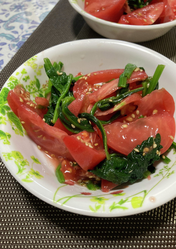 ごま油香る　トマトとほうれん草のサラダ-レシピのメイン写真