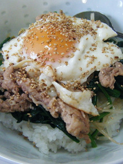 絶品♥目玉焼きビビンバ丼♬-レシピのメイン写真