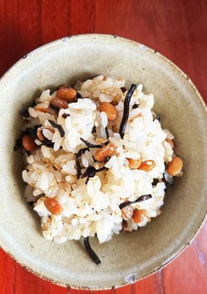 簡単めちゃウマ！納豆塩昆布混ぜご飯！-レシピのメイン写真
