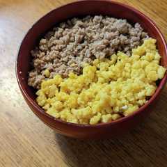 รูปของ 簡単そぼろ丼