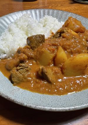 カレー粉で作るトマトたっぷりビーフカレー-レシピのメイン写真